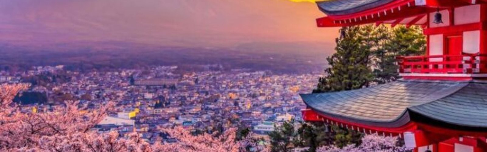 Fujiyoshida,,Japan,Beautiful,View,Of,Mountain,Fuji,And,Chureito,Pagoda