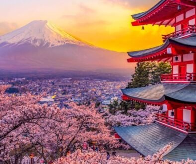 Fujiyoshida,,Japan,Beautiful,View,Of,Mountain,Fuji,And,Chureito,Pagoda